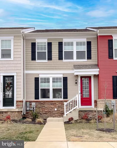 23429 Sugar Pine Ln, California, MD 20619