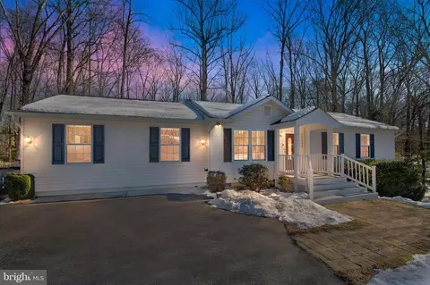 26644 Cecilia Ct, Mechanicsville, MD 20659