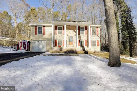 39442 Jarrell Dr, Mechanicsville, MD 20659
