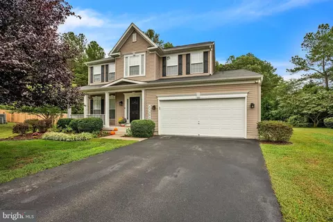 21393 Hawkbit Ct, Lexington Park, MD 20653