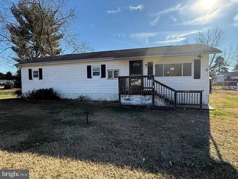 29755 Allen Rd, Mechanicsville, MD 20659