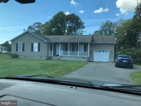 22633 Rue Woods Dr, Lexington Park, MD 20653