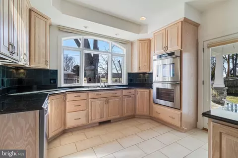 Kitchen - 20495 Waterloo Ln, Coltons Point, MD 20626 photo 6 of 10