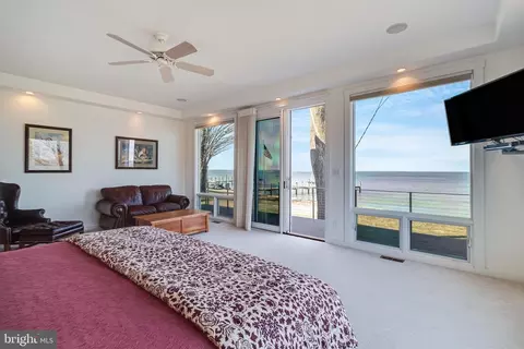 Bedroom - 20495 Waterloo Ln, Coltons Point, MD 20626 photo 5 of 14