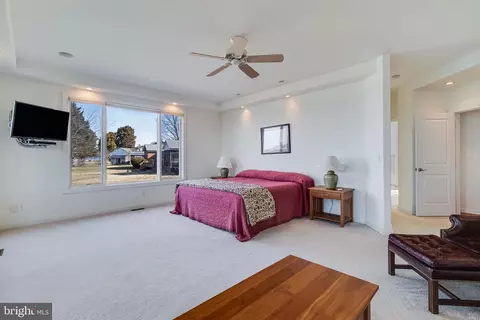 Bedroom - 20495 Waterloo Ln, Coltons Point, MD 20626 photo 2 of 14