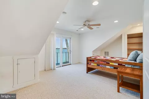 Bedroom - 20495 Waterloo Ln, Coltons Point, MD 20626 photo 12 of 14