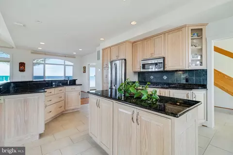 Kitchen - 20495 Waterloo Ln, Coltons Point, MD 20626 photo 4 of 10