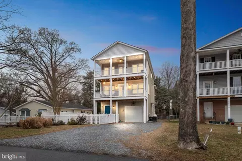 24172 N Patuxent Beach Rd, California, MD 20619
