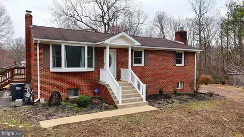 24493 Joy Chapel Ln, Hollywood, MD 20636