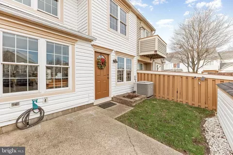 46351 Columbus Dr #203, Lexington Park, MD 20653