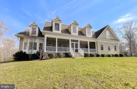 42160 Tom Run Ct, Hollywood, MD 20636