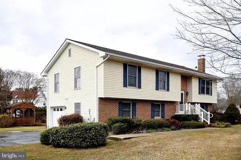 23997 Abells Run Dr, Hollywood, MD 20636