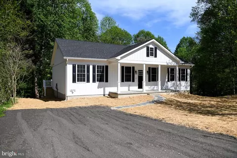40265 Hidden Meadow Ln, Mechanicsville, MD 20659