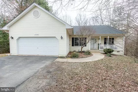 23300 Misty Pond Ln, California, MD 20619