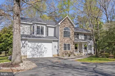 23141 Grey Squirrel Ln, California, MD 20619