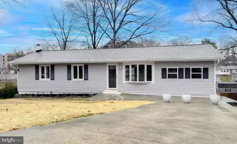 21994 Spring Valley Ct, Lexington Park, MD 20653