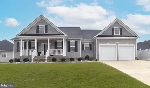 43449 Greg St, Hollywood, MD 20636