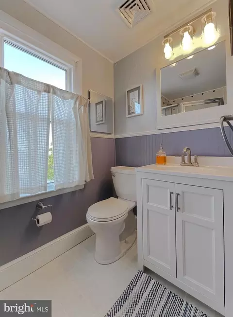 Bath - 16512 Piney Point Rd, Piney Point, MD 20674 photo 3 of 5