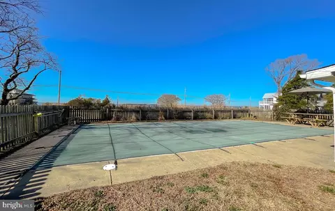 Exterior - 16512 Piney Point Rd, Piney Point, MD 20674 photo 5 of 9