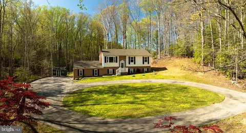 27224 Yowaiski Mill Rd, Mechanicsville, MD 20659