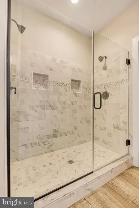 Bath - 19103 Windsor, Drayden, MD 20630 photo 1 of 3
