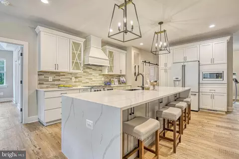 Kitchen - 19103 Windsor, Drayden, MD 20630 photo 1 of 3