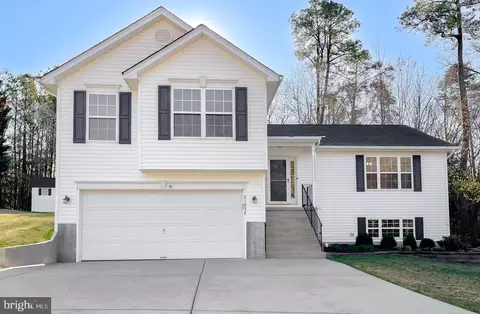 21052 Rickys Pl, Lexington Park, MD 20653