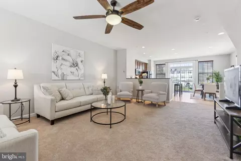 23165 Foxglove Way, California, MD 20619