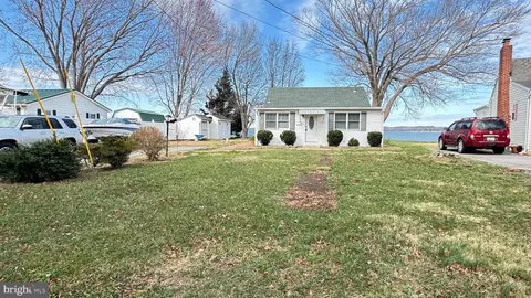 42366 Allison Dr, Mechanicsville, MD 20659