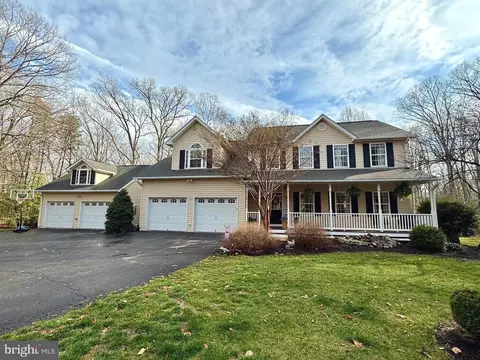 42921 Hungerford Ct, Hollywood, MD 20636
