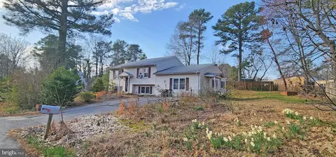 46520 Rosewood Dr, Lexington Park, MD 20653