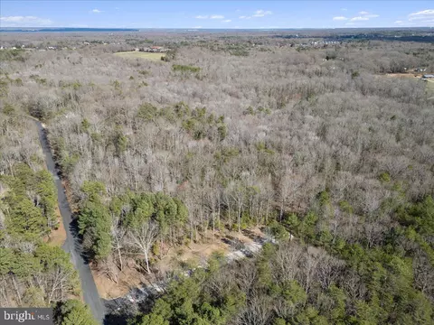 24861 Peaceful View Way, Hollywood, MD 20636