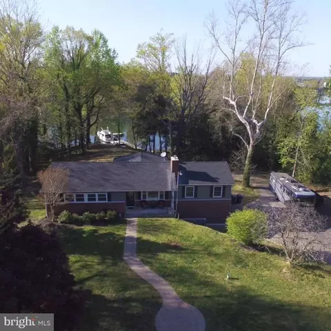 45942 Harbor Ln, Lexington Park, MD 20653