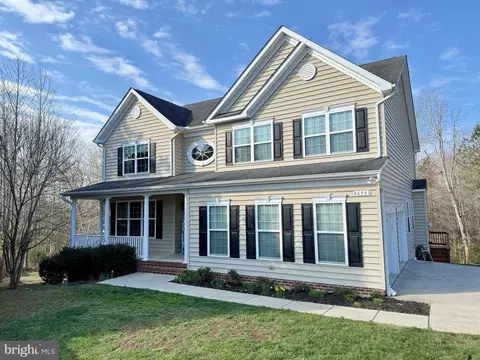 46983 Pembrooke St, Lexington Park, MD 20653