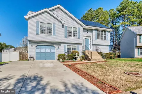 21535 Warwick Ct, Lexington Park, MD 20653
