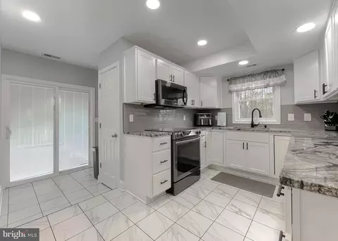 Kitchen - 49292 Bennett Dr, Ridge, MD 20680 photo 5 of 5
