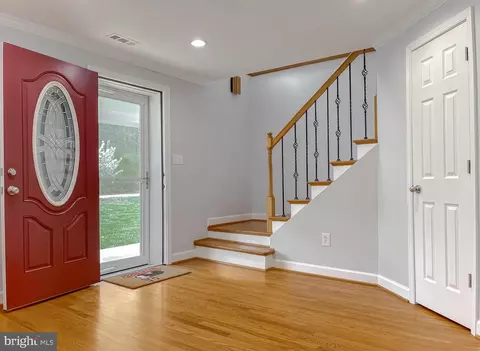 Entry Way - 49292 Bennett Dr, Ridge, MD 20680 photo 4 of 9