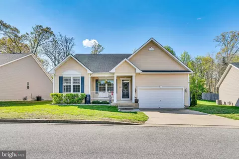 45320 Monterey Ln, California, MD 20619