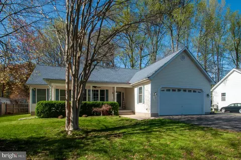 35320 Golf Course Dr, Mechanicsville, MD 20659