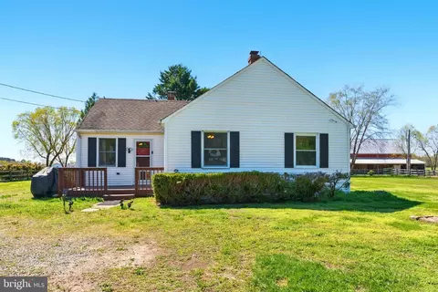 20483 White Point Rd, Leonardtown, MD 20650