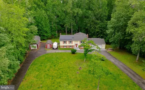 26468 Forest Hall Dr, Mechanicsville, MD 20659