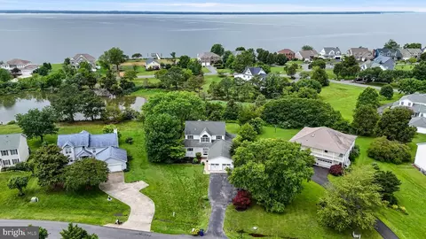 17615 Driftwood Dr, Tall Timbers, MD 20690