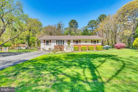 45280 Nats Creek Rd, Hollywood, MD 20636