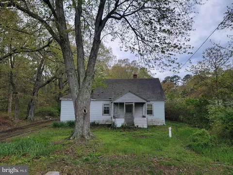 11661 Point Lookout Rd, Scotland, MD 20687
