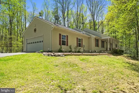 30010 Forest View Ln, Mechanicsville, MD 20659