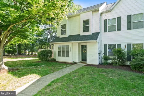 48287 Picketts Harbor Ct, Lexington Park, MD 20653