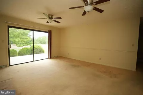 Living - 48890 Curleys Rd, Ridge, MD 20680 photo 3 of 4