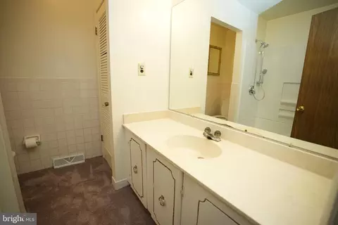 Bath - 48890 Curleys Rd, Ridge, MD 20680 photo 2 of 2