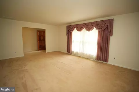 Living - 48890 Curleys Rd, Ridge, MD 20680 photo 2 of 4