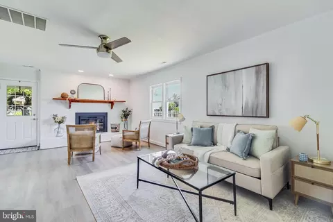 27212 Danville St, Mechanicsville, MD 20659